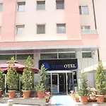 Siyav Otel